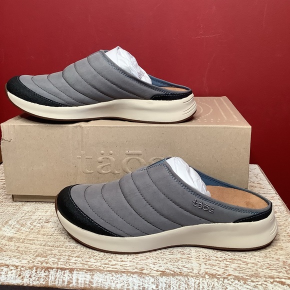 Taos Right On Blue NWT Blue Gray Slip On Comfort Clogs  Nylon Upper Rubber Sole main image 7